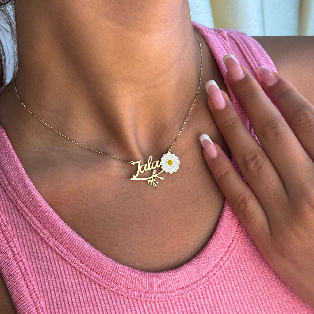 Daisy Flower Name Necklace