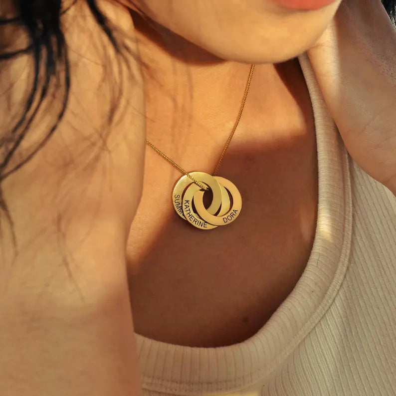 Interlocked Hoops Necklace
